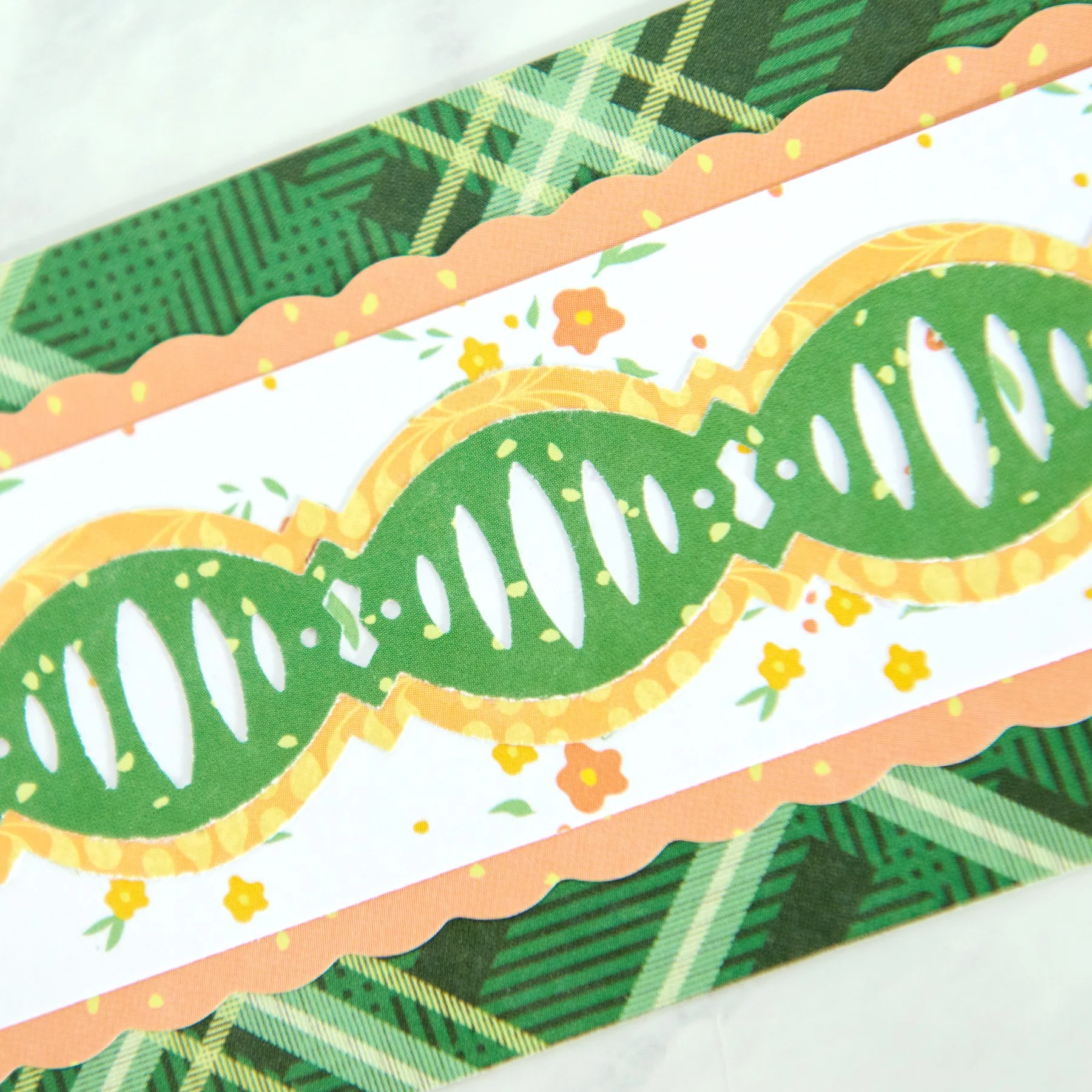 Beaded Ovals Border Punch - Image 3