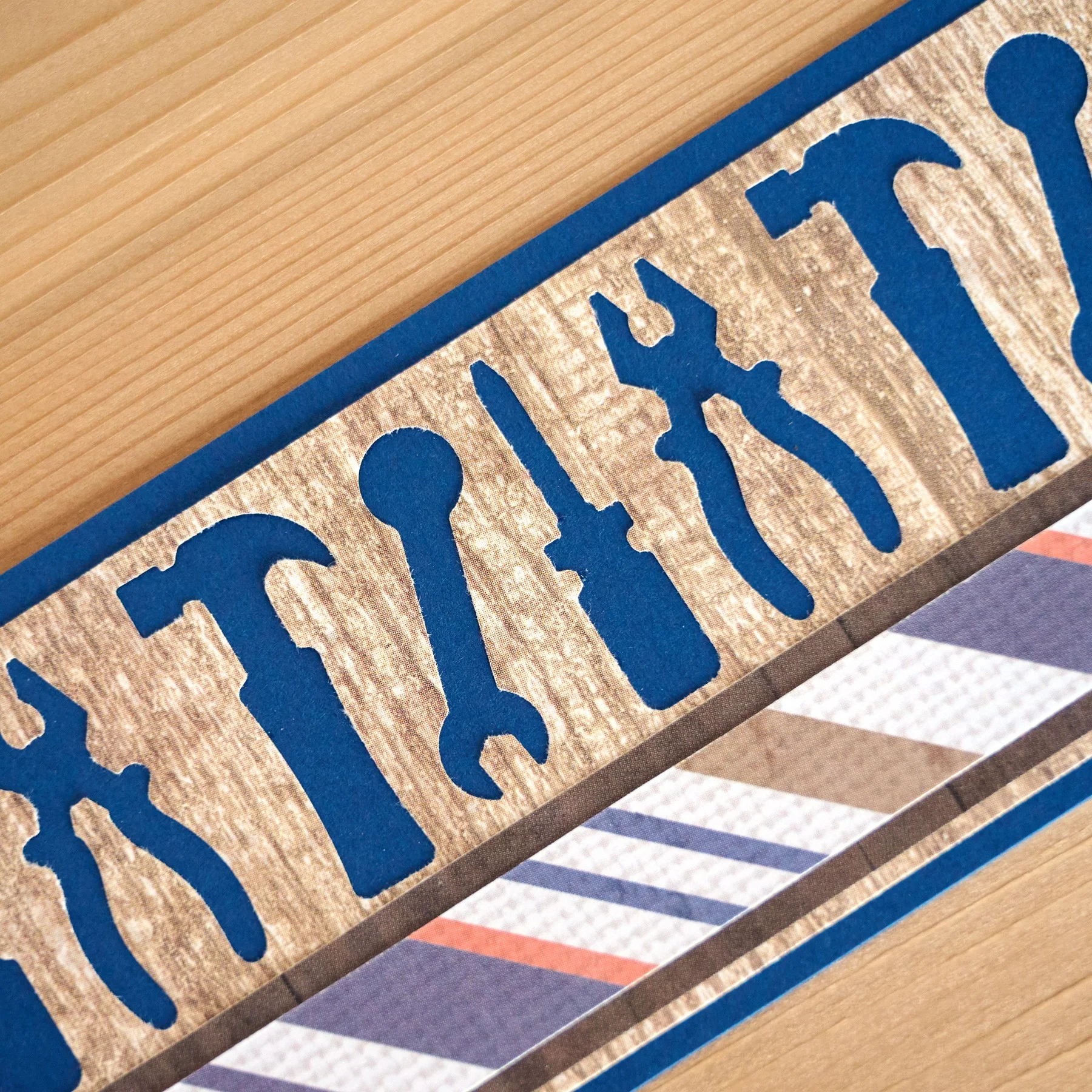 Hand Tools Border Punch - Image 3